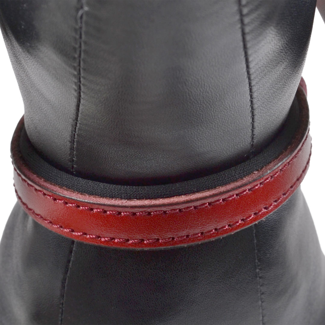Usnjena ovratnica z mehko podlogo GogiPet® - rdeča barva, udobno nošenje